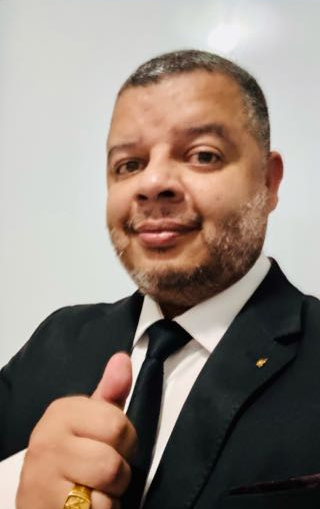 Marcio Adriano - Fundador